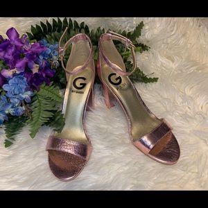 ✨2/25✨Light Pink Guess Heels✨💕